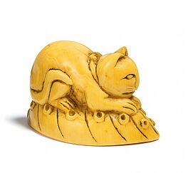 Netsuke Katze auf Awabi-Schnecke, 66362-105, Van Ham Kunstauktionen