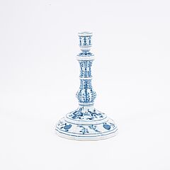 Meissen - Paar Leuchter mit Zwiebelmusterdekor, 80394-1, Van Ham Kunstauktionen