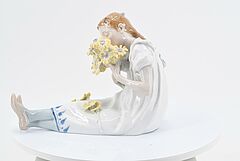 Meissen - Maedchen mit Blumenstrauss, 75372-92, Van Ham Kunstauktionen