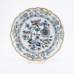 Meissen - 39 Serviceteile mit Zwiebelmusterdekor, 79065-1, Van Ham Kunstauktionen