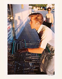 William Eggleston - Untitled Supermarket Boy with Carts, 68004-323, Van Ham Kunstauktionen