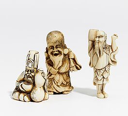 Zwei netsuke, 63200-21, Van Ham Kunstauktionen