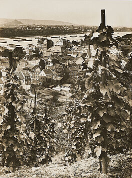 August Sander - Koenigswinter mit Godesburg im Hotel Dreesen am Rhein, 73186-2, Van Ham Kunstauktionen