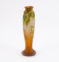 Emile Galle - Grosse Keulenvase mit Ahornzweigen, 79380-6, Van Ham Kunstauktionen