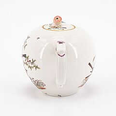 Frankenthal - Teekanne mit Vogeldekor und Tasse mit Untertasse und Blumendekor, 76821-209, Van Ham Kunstauktionen
