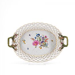 Meissen - Grosser Korb mit aufgelegten Blueten und Rankenhenkeln, 79678-13, Van Ham Kunstauktionen