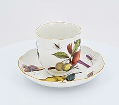 Meissen - Tasse und Untertasse mit floralem Dekor, 73258-9, Van Ham Kunstauktionen