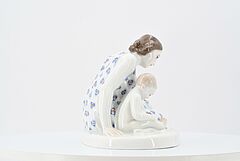 Meissen - Junge Frau mit Kleinkind, 75074-45, Van Ham Kunstauktionen