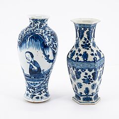 Drei Vasen mit blau-weissem Dekor, 76922-15, Van Ham Kunstauktionen