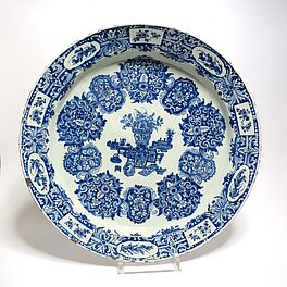 Delft - Grosse Schuessel mit chinesischem Dekor, 64541-42, Van Ham Kunstauktionen