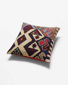 Olaf Nicolai - Georgs Pillow Replica of a pillow from George Lukacs sofa in his study at Belgrad Kai Budapest fuer Parkett 78, 77046-182, Van Ham Kunstauktionen