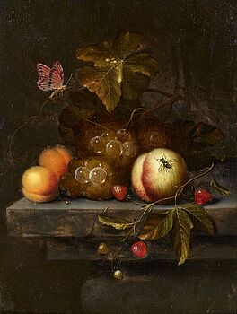 Johannes Borman - Stillleben mit Weintrauben Pfirsichen und einem Kirschzweig liegend auf einer Bruestung , 75629-5, Van Ham Kunstauktionen