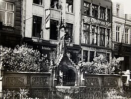 August Sander - Ohne Titel, 59033-5, Van Ham Kunstauktionen