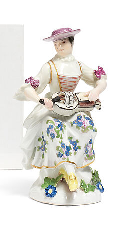 Meissen - Kleine Figur der Tirolerin mit Drehleier, 80170-20, Van Ham Kunstauktionen