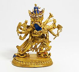 Zwoelfarmiger Chakrasamvara mit Vajrayogini in yab-yum, 64364-9, Van Ham Kunstauktionen