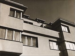 August Sander - Ohne Titel Gleueler Str Koeln-Lindenthal Architekt Walter Reitz, 55600-1, Van Ham Kunstauktionen