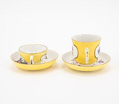 Meissen - Teekanne zwei Tassen und Untertassen mit gelbem Fond und ombrierter Blumenmalerei, 76821-214, Van Ham Kunstauktionen