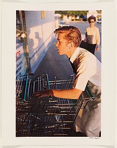 William Eggleston - Untitled Supermarket Boy with Carts, 68004-323, Van Ham Kunstauktionen