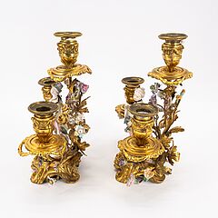 Frankreich - Paar praechtige feuervergoldete Kandelaber mit Figurenbesatz, 76933-44, Van Ham Kunstauktionen