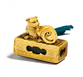 Hako-netsuke mit liegendem Hund obenauf, 66362-106, Van Ham Kunstauktionen