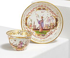 Meissen - Koppchen und Unterschale mit Chinoiserien, 79916-3, Van Ham Kunstauktionen