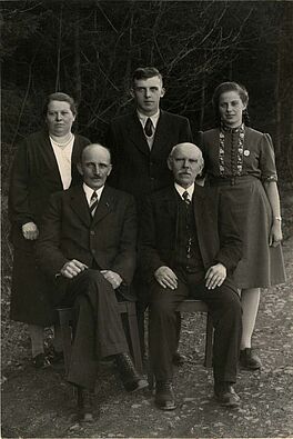 August Sander - Ohne Titel Familienportraet, 61592-2, Van Ham Kunstauktionen