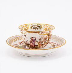 Meissen - Koppchen und Unterschale mit Chinoiserien, 79916-3, Van Ham Kunstauktionen