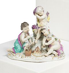 Meissen - Amorettengruppe als Allegorie des Winters, 79866-7, Van Ham Kunstauktionen