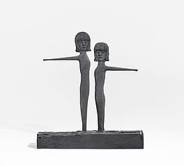 Mark Manders - Two Wooden Girls with Yellow Drumsticks, 68003-64, Van Ham Kunstauktionen