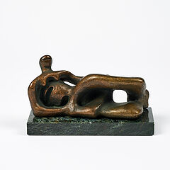 Henry Moore - Replik nach Reclining Figure, 79973-14, Van Ham Kunstauktionen