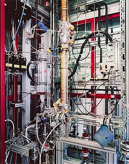 Thomas Struth - Distillation Column, 79625-2, Van Ham Kunstauktionen